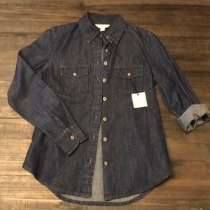 ‼️SOLD‼️NWT Banana Republic Chambray shirt XS